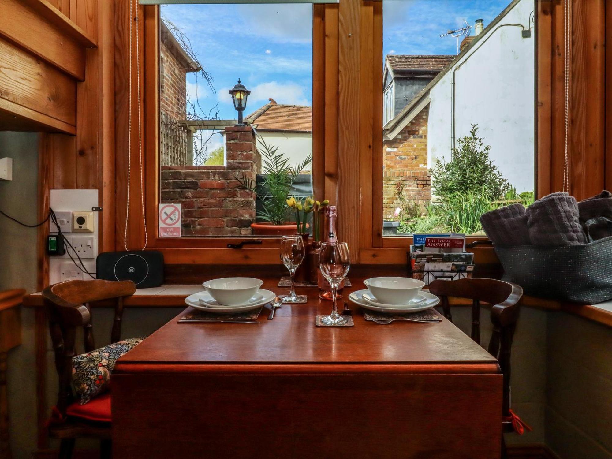 Runnymede Villa Tewkesbury Ngoại thất bức ảnh